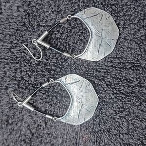 Silpada Sterling Silver “Badge of Beauty” Earrings